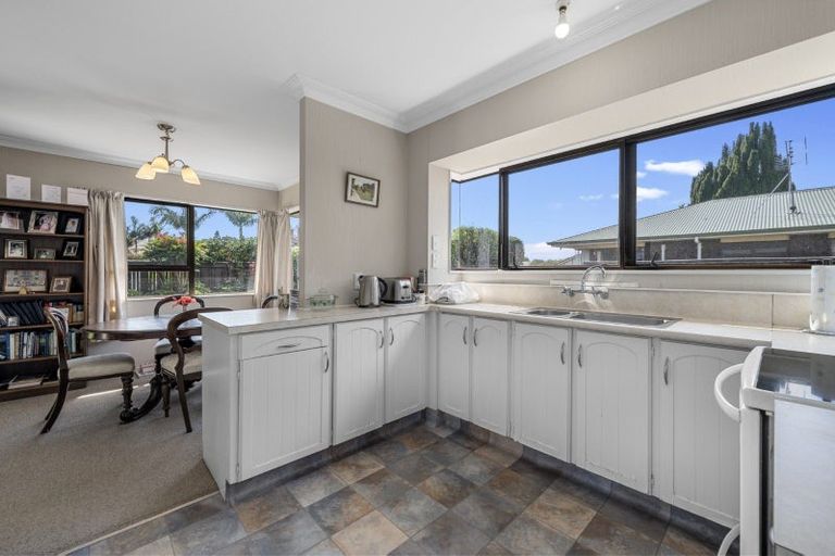 Photo of property in 111 Kings Avenue, Matua, Tauranga, 3110
