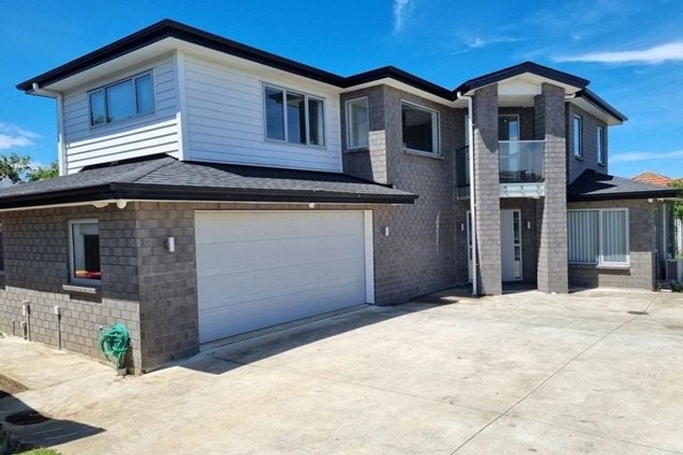 Photo of property in 63a Archibald Road, Kelston, Auckland, 0602