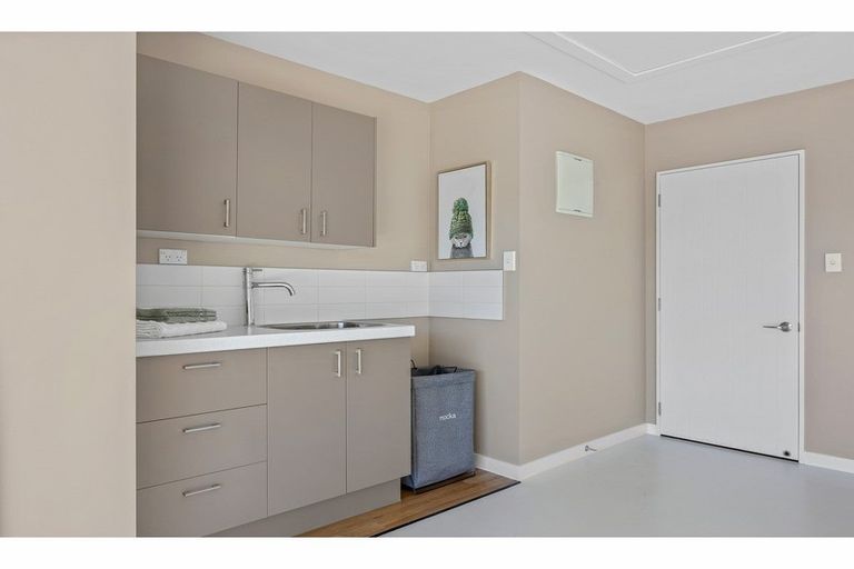 Photo of property in 42a Santa Rosa Avenue, Halswell, Christchurch, 8025