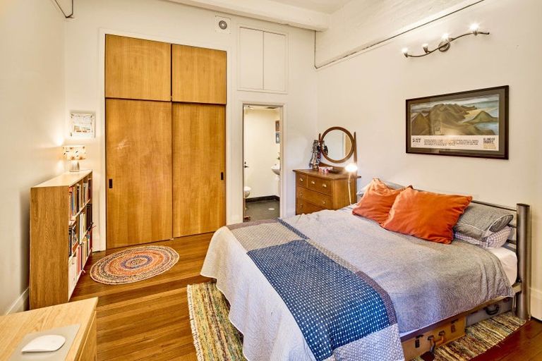 Photo of property in Dominion Apartments, 4/80 Victoria Street, Wellington Central, Wellington, 6011