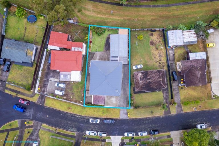 Photo of property in 11 Caserta Place, Clover Park, Auckland, 2023