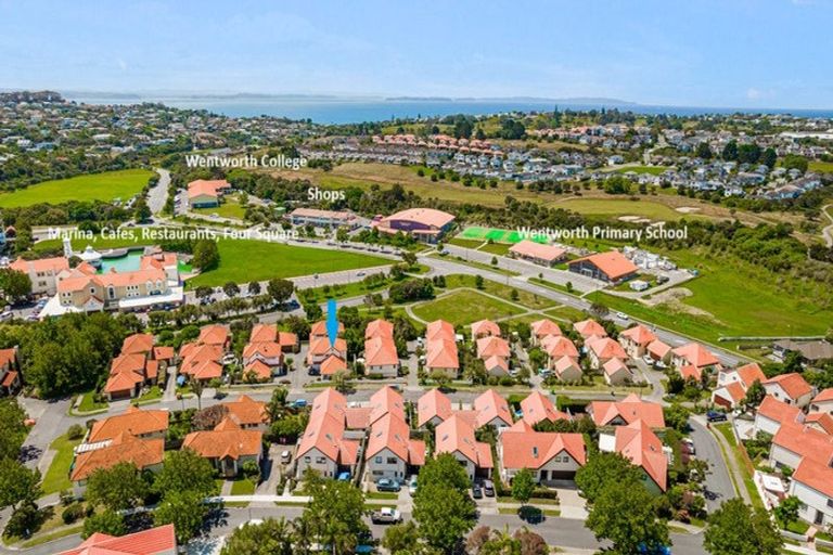 Photo of property in 32 Parkwood Crescent, Gulf Harbour, Whangaparaoa, 0930