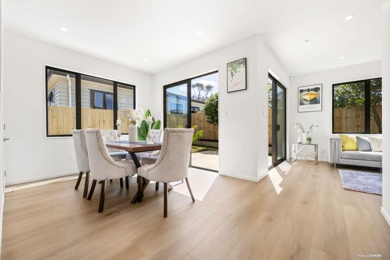 Photo of property in 11a Mimosa Place, Half Moon Bay, Auckland, 2012
