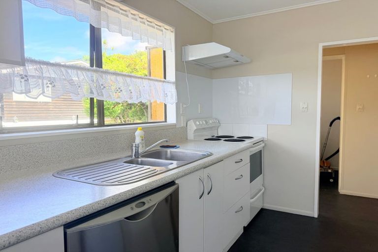 Photo of property in 53b Fyvie Avenue, Tawa, Wellington, 5028