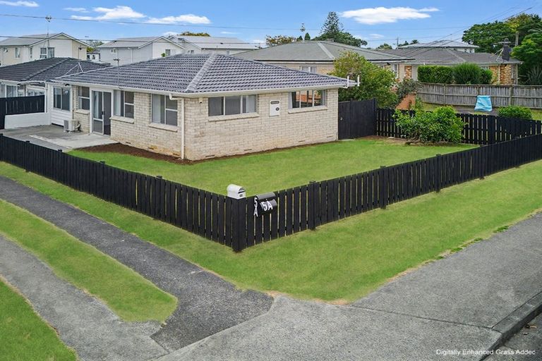 Photo of property in 1/5 Royal Arch Place, Rosehill, Papakura, 2113