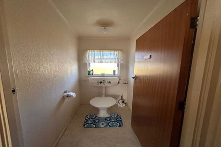 Photo of property in 2/26 Abercrombie Street, Howick, Auckland, 2014