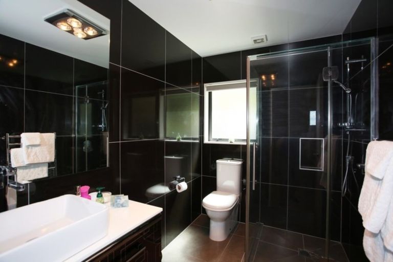 Photo of property in 15 Bob Craig Place, Pukekohe, 2120