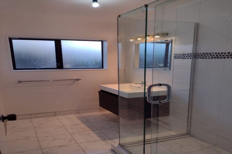 Photo of property in 15a Alma Crescent, Papakura, 2110