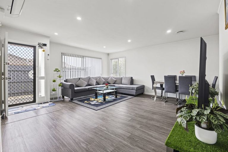 Photo of property in 1/13 Berwyn Avenue, Takanini, 2112