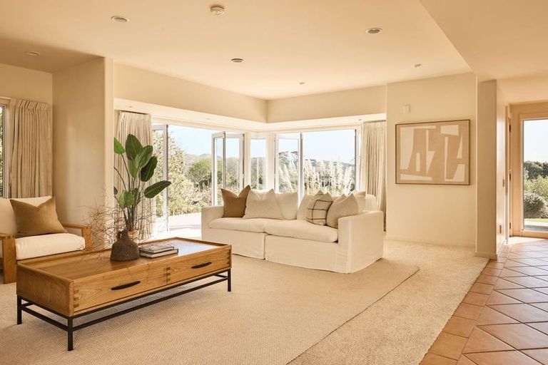 Photo of property in 168 Te Mata Peak Road, Havelock North, 4130