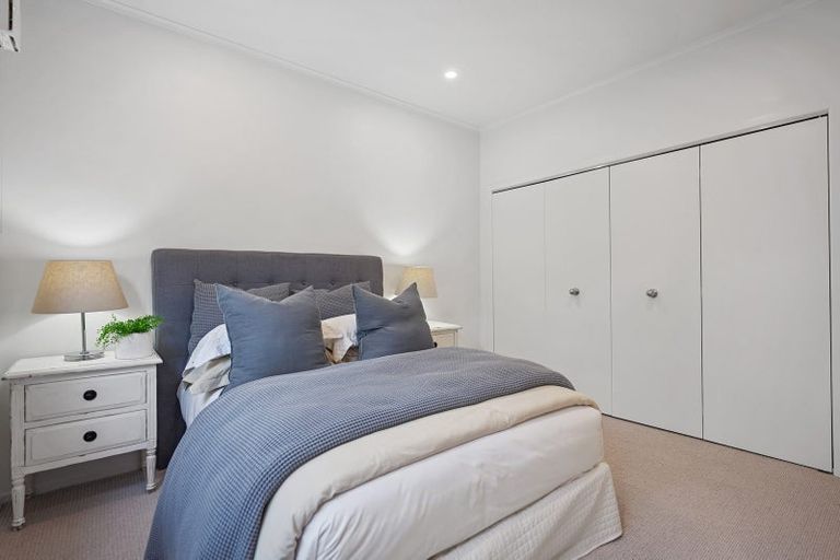 Photo of property in 194 Onewa Road, Birkenhead, Auckland, 0626