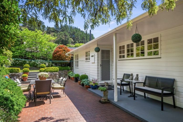 Photo of property in 61 Sunbrae Drive, Silverstream, Upper Hutt, 5019