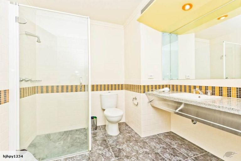 Photo of property in The Heritage Hotel Apartments, 317/35 Hobson Street, Auckland Central, Auckland, 1010