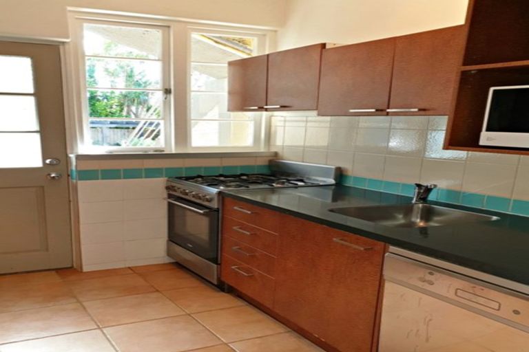Photo of property in 2/101 College Hill, Freemans Bay, Auckland, 1011