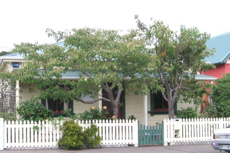 Photo of property in 7 Regent Street, Newtown, Wellington, 6021