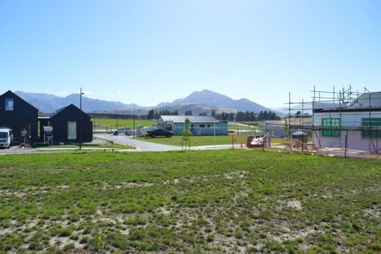 Photo of property in 41 Obelisk Street, Wanaka, 9305