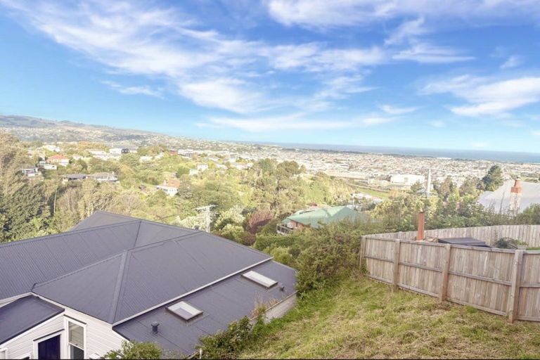 Photo of property in 2a Carson Street, Mornington, Dunedin, 9011
