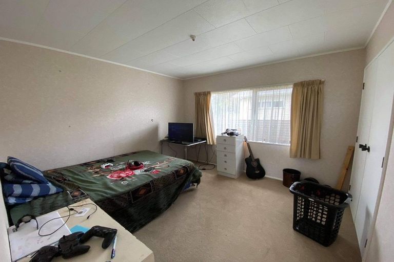 Photo of property in 24 Graham Street, Eltham, 4322