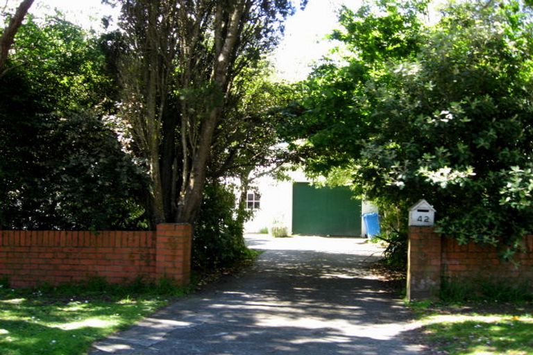 Photo of property in 42 Clutha Avenue, Khandallah, Wellington, 6035