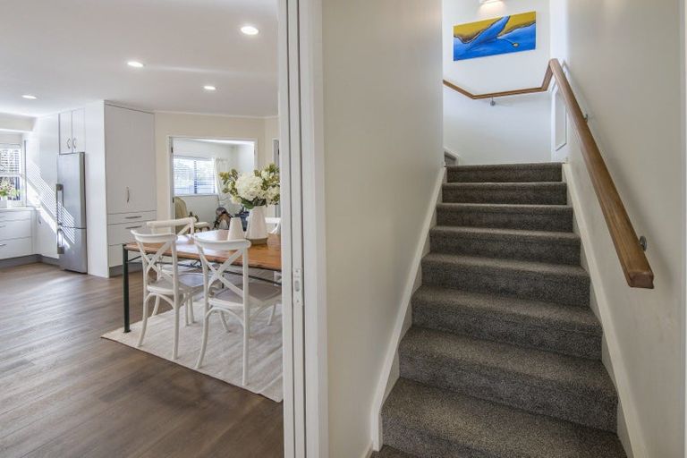 Photo of property in 24 Niccol Avenue, Narrow Neck, Auckland, 0624