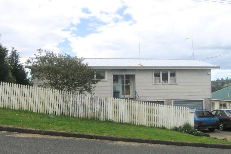 Photo of property in 44 View Road, Hikurangi, 0114