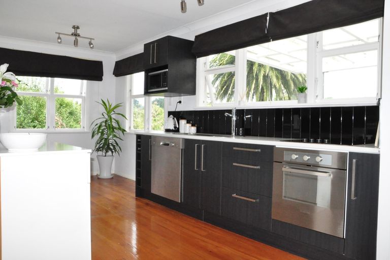 Photo of property in 39 Honore Drive, Linton, Palmerston North, 4472