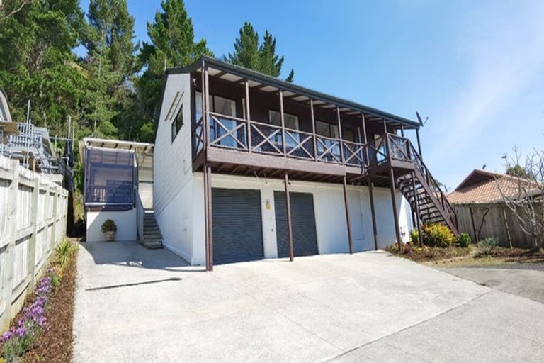 Photo of property in 54 Glennandrew Drive, Half Moon Bay, Auckland, 2012