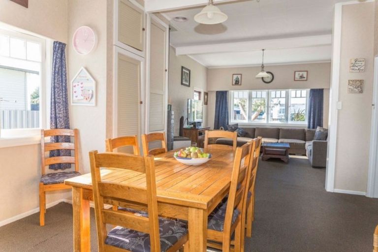 Photo of property in 36 Alma Street, Dannevirke, 4930