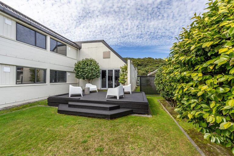 Photo of property in 72-76 Tasman Street, Mount Cook, Wellington, 6021