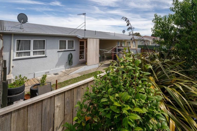 Photo of property in 2/23 Kipling Crescent, Stoke, Nelson, 7011