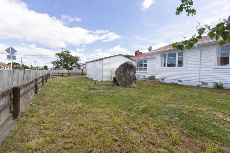 Photo of property in 27 Gilray Avenue, Maraenui, Napier, 4110