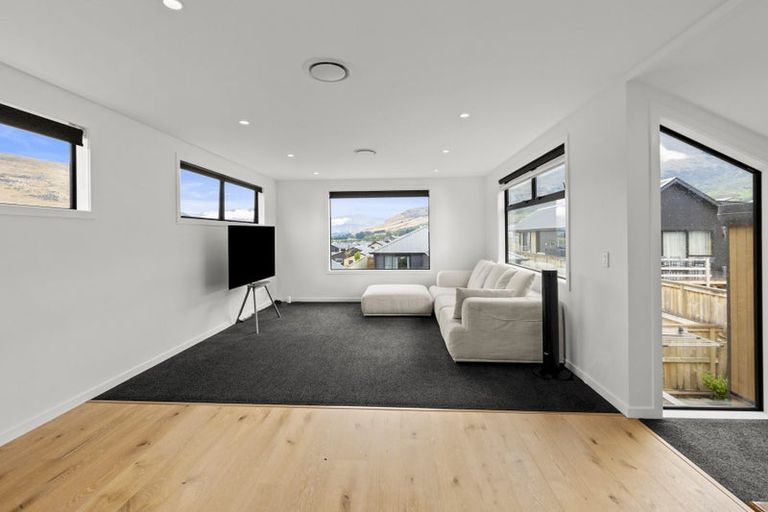 Photo of property in 48 Shepherd Road, Jacks Point, Queenstown, 9371