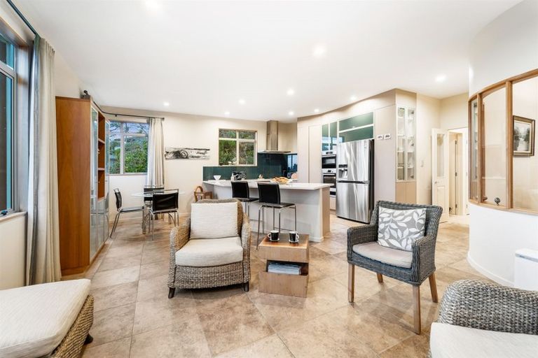 Photo of property in 2/56 Castor Bay Road, Castor Bay, Auckland, 0620