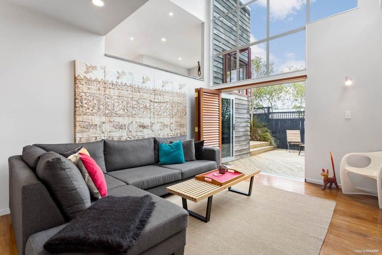 Photo of property in 691b East Coast Road, Browns Bay, Auckland, 0630