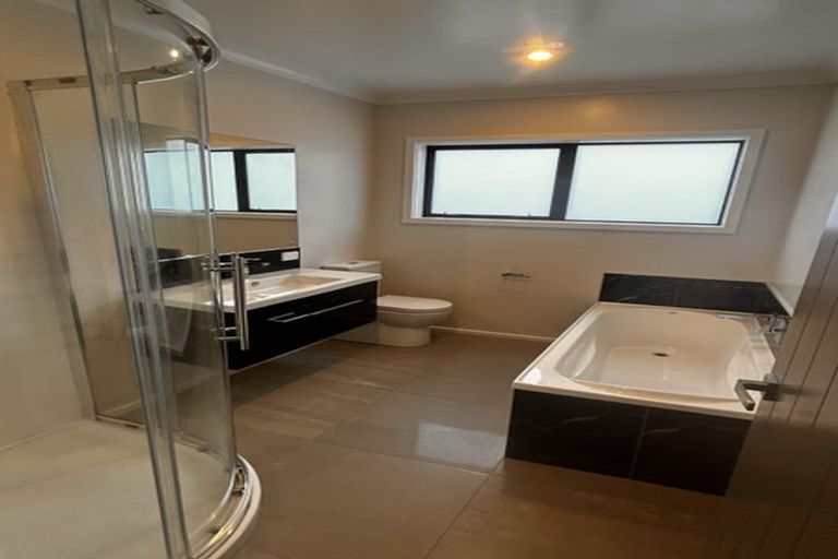 Photo of property in 116 Endeavour Drive, Whitby, Porirua, 5024