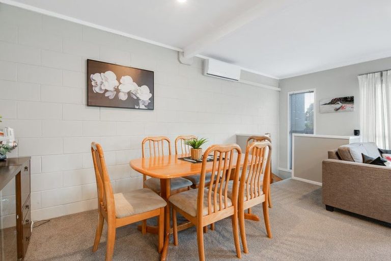 Photo of property in 1/25 Orion Place, Hillcrest, Auckland, 0627