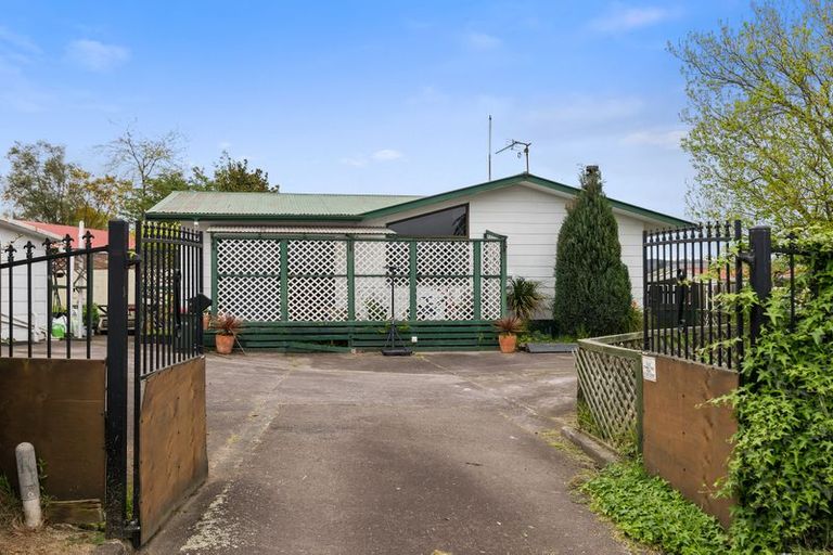 Photo of property in 19 Chaucer Place, Owhata, Rotorua, 3010