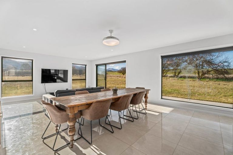 Photo of property in 154 Munro Lane, Tarras, Cromwell, 9383