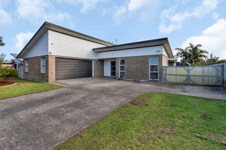 Photo of property in 356 One Tree Point Road, One Tree Point, 0118