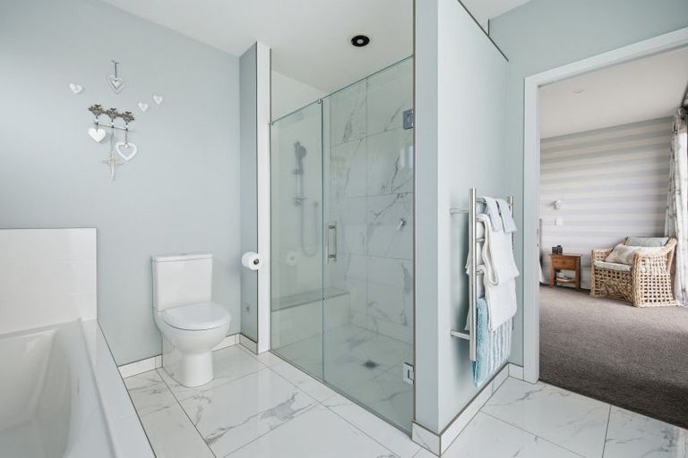 Photo of property in 71 Palm Springs Boulevard, Papamoa Beach, Papamoa, 3118