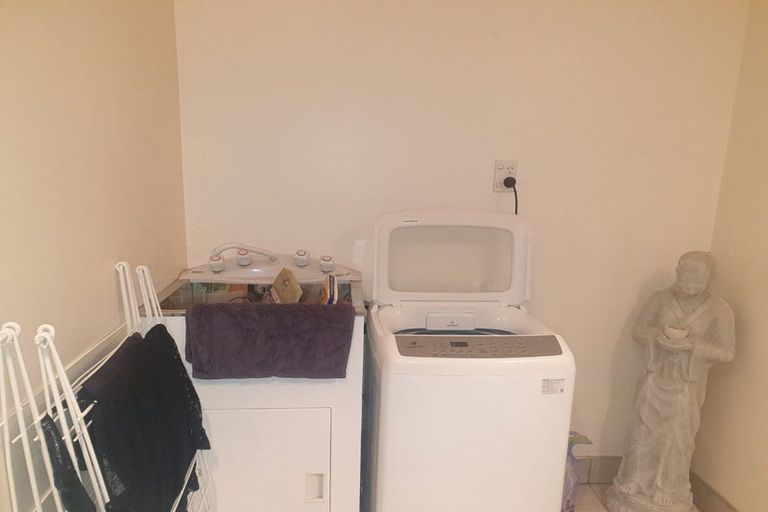 Photo of property in 50 Postgate Drive, Whitby, Porirua, 5024