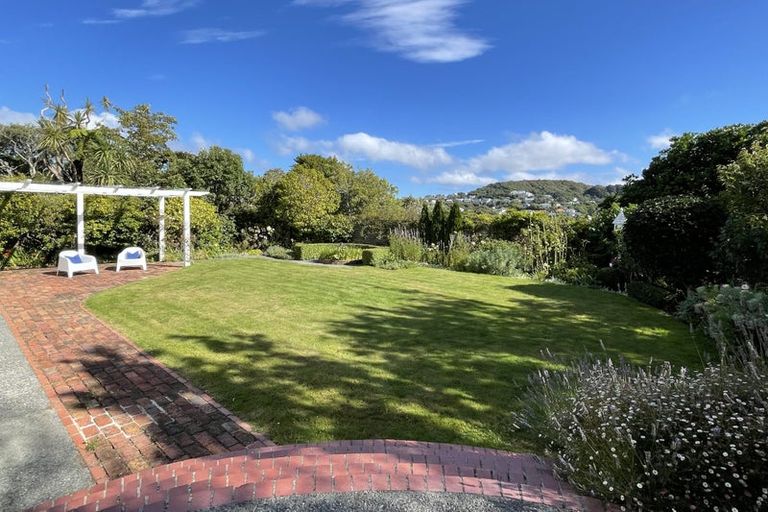 Photo of property in 43 Simla Crescent, Khandallah, Wellington, 6035