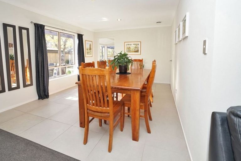 Photo of property in 15 Halcione Close, Flagstaff, Hamilton, 3210