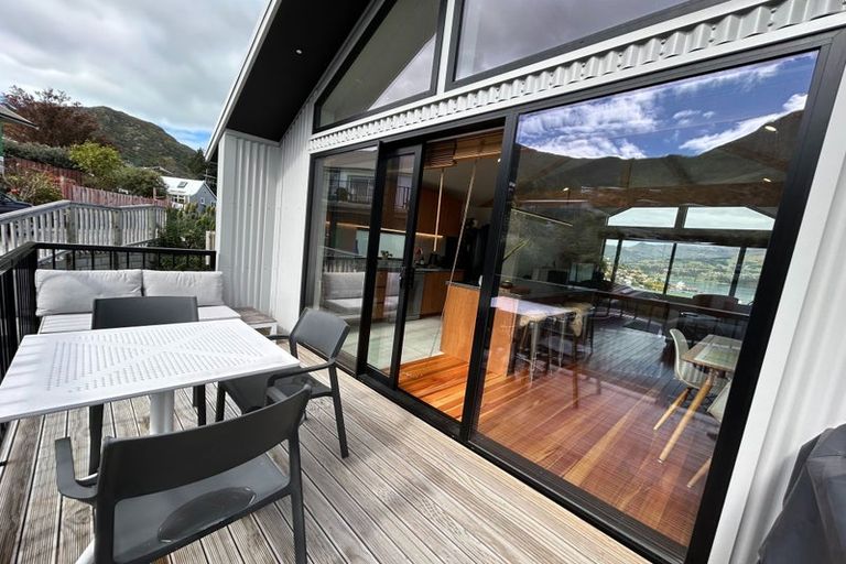 Photo of property in 17b Cornwall Road, Lyttelton, 8082