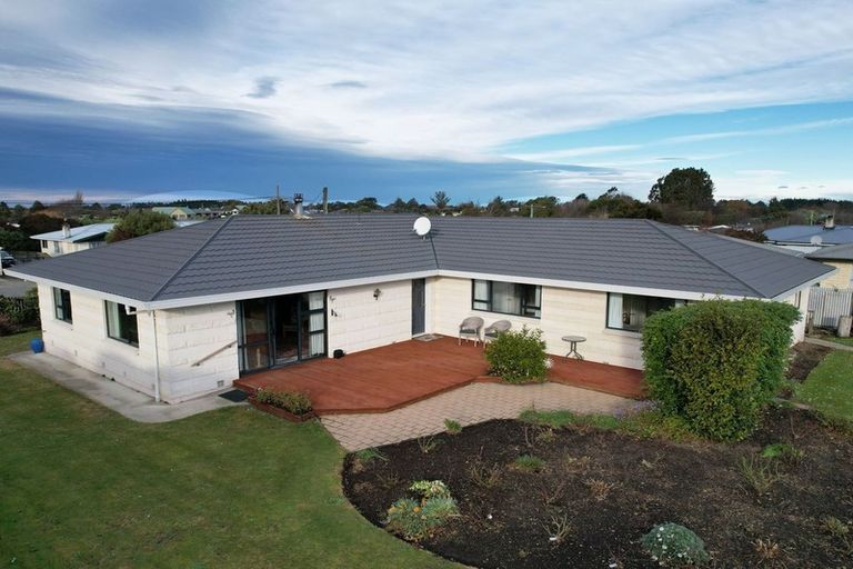 Photo of property in 15 Gordon Street, Weston, Oamaru, 9401