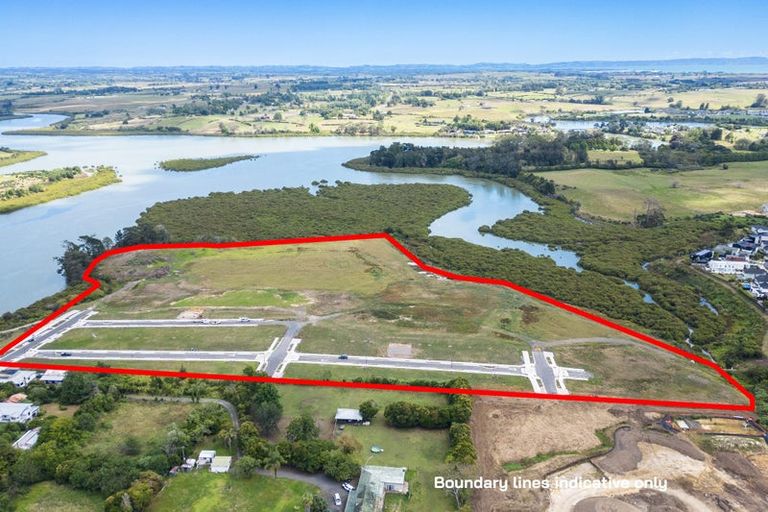 Photo of property in 29 Taipahitini Road, Rosehill, 2113