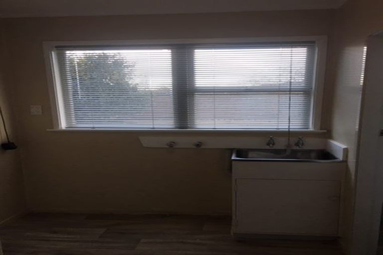 Photo of property in 27 Island View Road, Western Heights, Rotorua, 3015