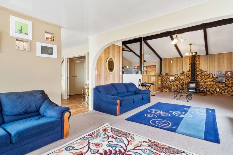 Photo of property in 19 Chaucer Place, Owhata, Rotorua, 3010