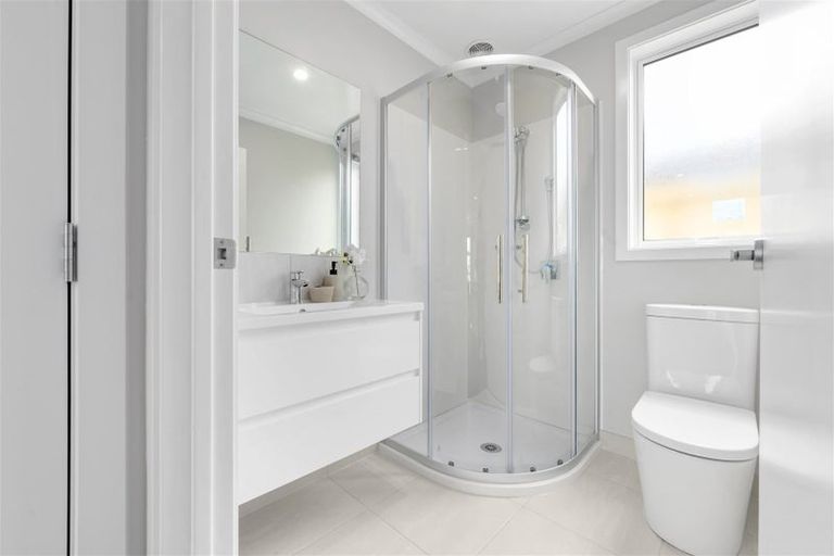 Photo of property in 69 Waruhia Crescent, Rototuna North, 3281