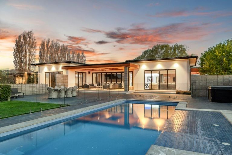 Photo of property in 71 Quaifes Road, Halswell, Christchurch, 8025